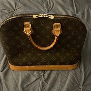 Louis Vuitton Alma PM
